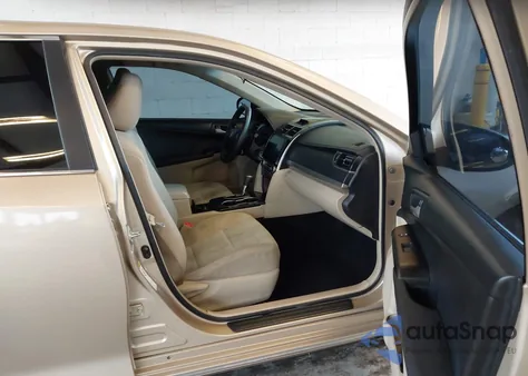 2012 Toyota Camry Le z USA, uszkodzony, nr VIN 4T4BF1FK4CR200111